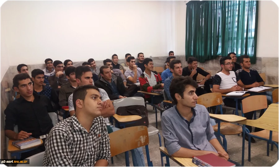 برگزاری سمینار پژوهشی بررسی سخت افزار کامپیوتر در  حال و آینده 2