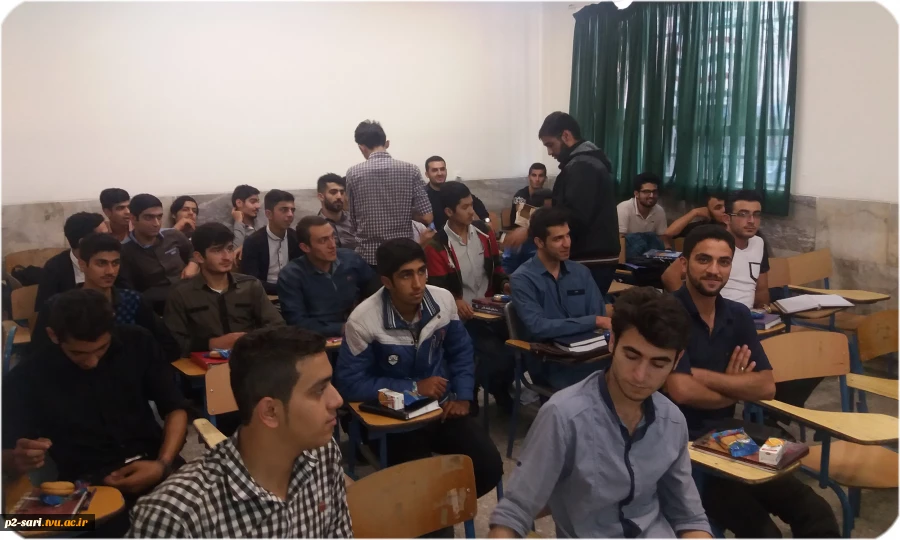 برگزاری سمینار پژوهشی بررسی سخت افزار کامپیوتر در  حال و آینده 3