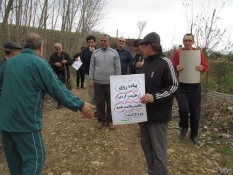پاکسازی محیط زیست توسط کارکنان آموزشکده فنی و حرفه ای شماره2ساری 5