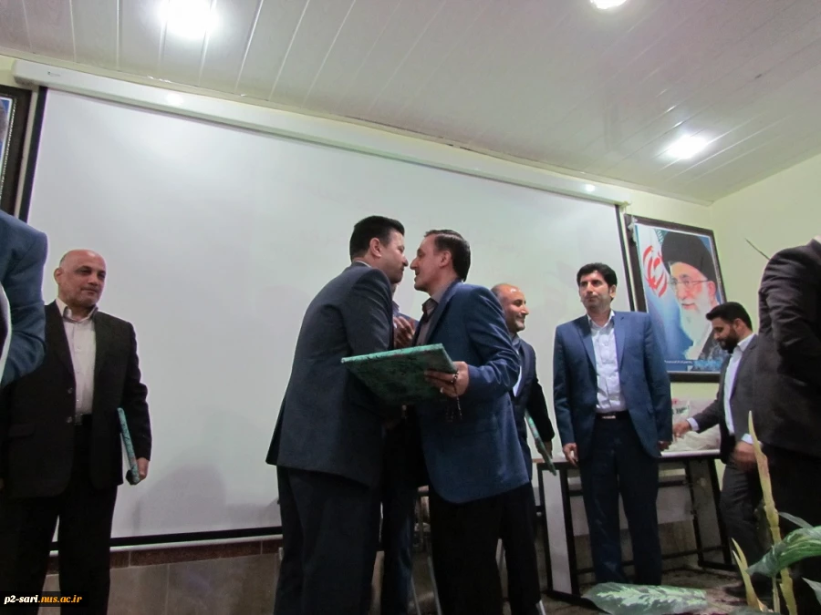 تجلیل از ایثار گران دفاع مقدس  هم زمان با روز معلم 2
