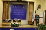 دکتر صالحی عمران عنوان کرد؛
تحصیل ۸۰ درصد دانشجویان کشور در ۲۰ رشته دانشگاهی
  2