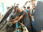 بازدید دانشجویان مکانیک خودرو از نمایندگی بخش 6