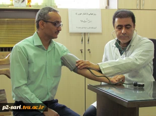 آزمایش فشار خون از کارکنان، اساتید و دانشجویان به مناسبت روز جهانی فشار خون 5