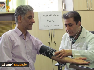 آزمایش فشار خون از کارکنان، اساتید و دانشجویان به مناسبت روز جهانی فشار خون 10